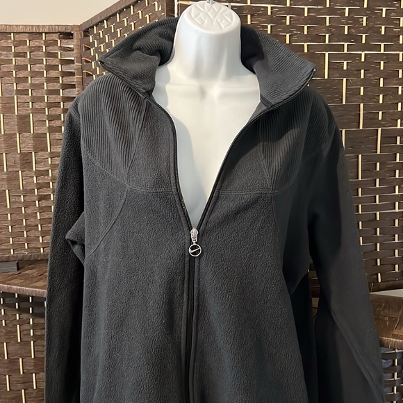 Juniors Nike Zip Up Jacket Black Size XXL 20-22 Fleece Ribbed pattern - Picture 5 of 9